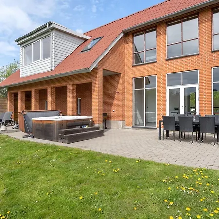 Markhild - 300m To The Fjord By Interhome *