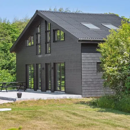Markhild - 300m To The Fjord By Interhome
